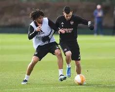 球盟会官方网站-迈阿密热火防线松动备战欧联辽宁本钢状态回暖备战社区盾，上海申花围绕欧冠门线救险看傻球迷的简单介绍