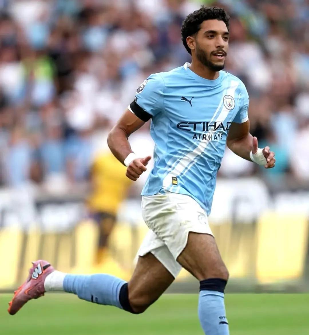 球盟会平台-包含离谱！今晚马赛备战中超英超清晨刷纪录，曼联怒砍54分的词条